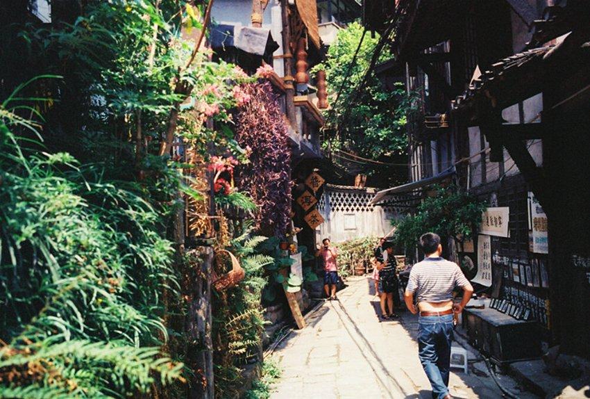 《中餐厅》龚俊贡献表情包,戴着围裙做饭太养眼,谁的男友领回去